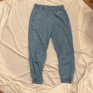 Sweaty Betty Twilight 7/8 Trouser Joggers in Blue Chambray. Size Small